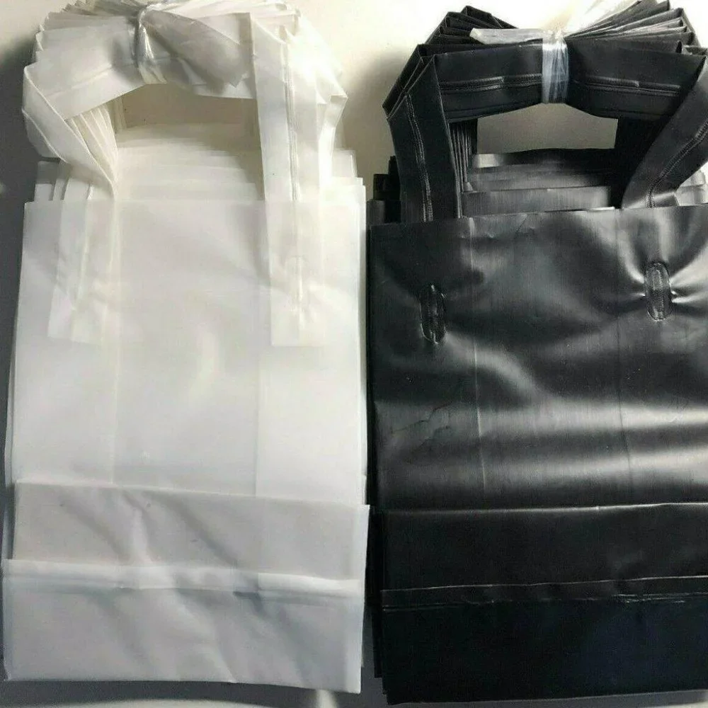 ❄️ White  Plastic Gift Bags with Handles - 50 Count (7